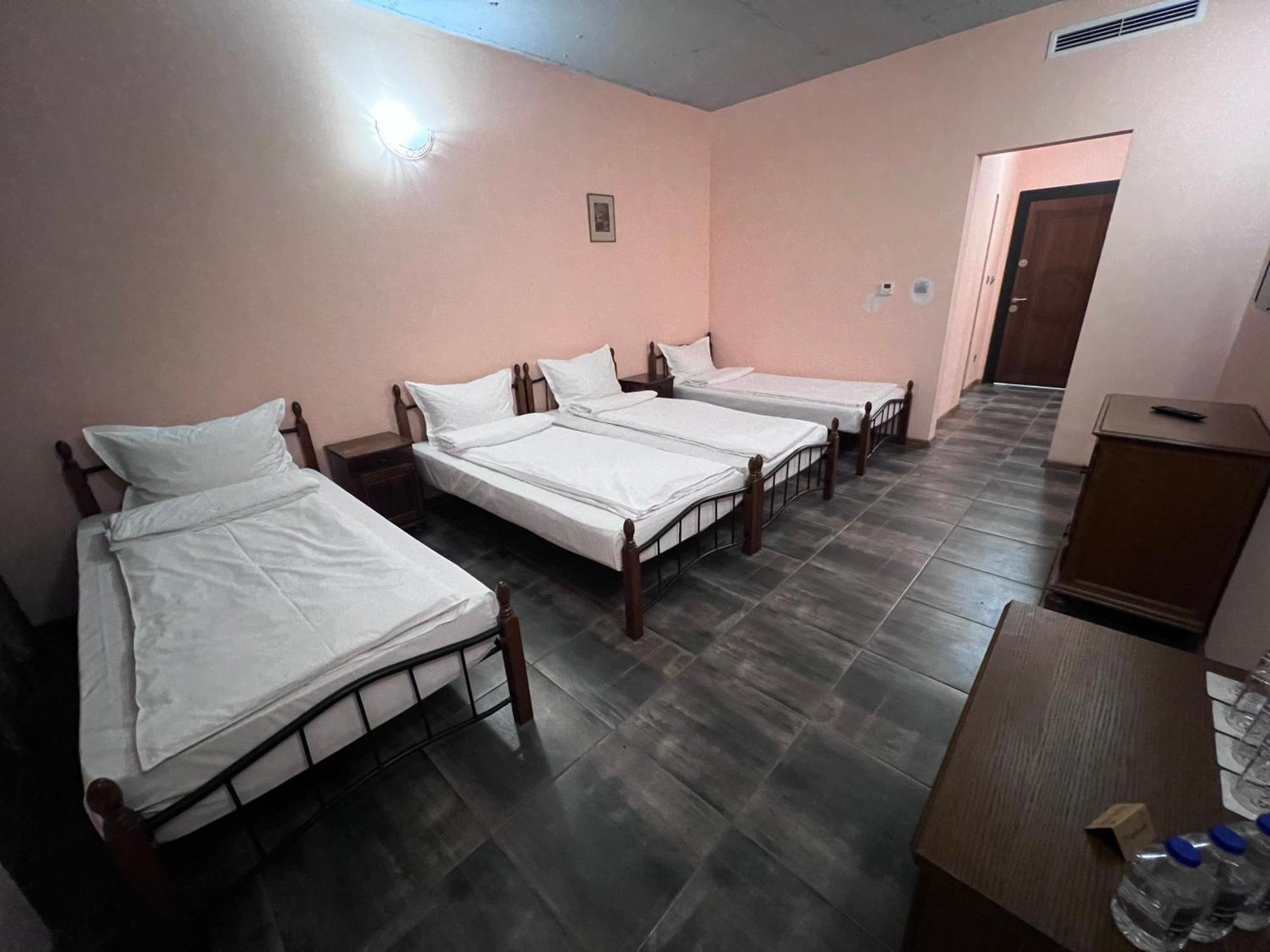 Хотел Антик Pernik Экстерьер фото